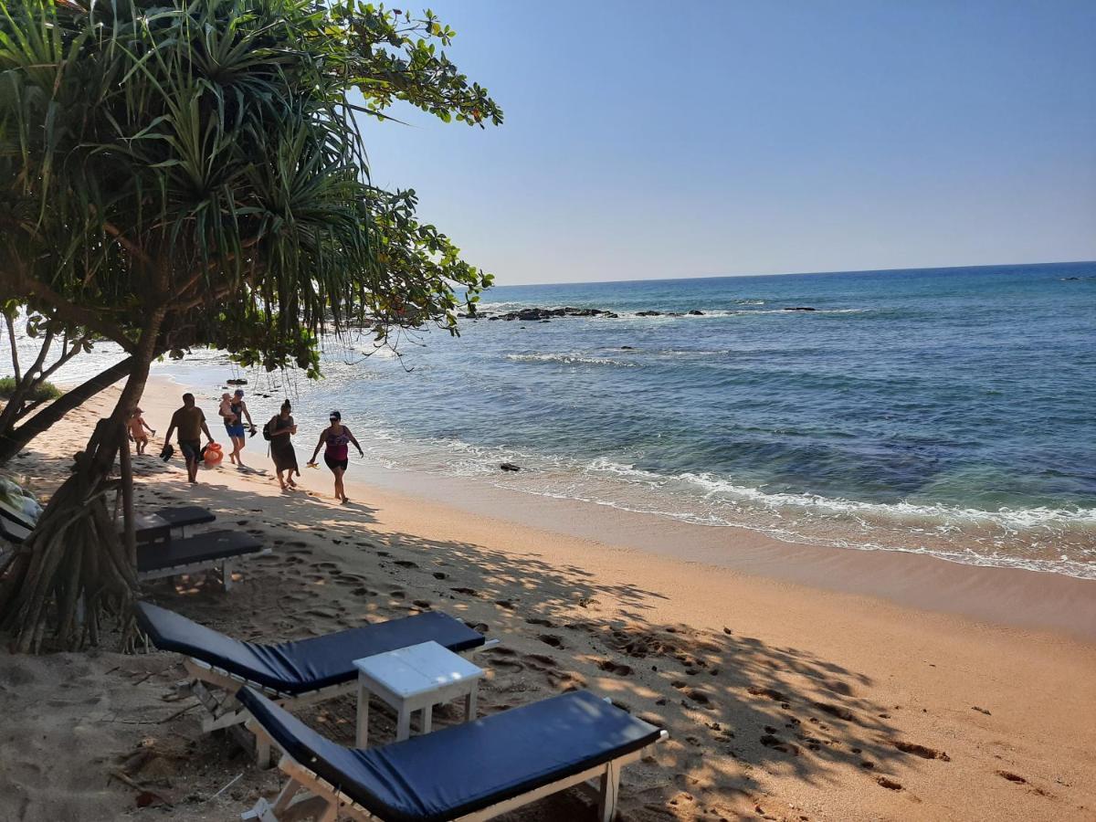 Eagle Homestay Tangalle Exterior photo