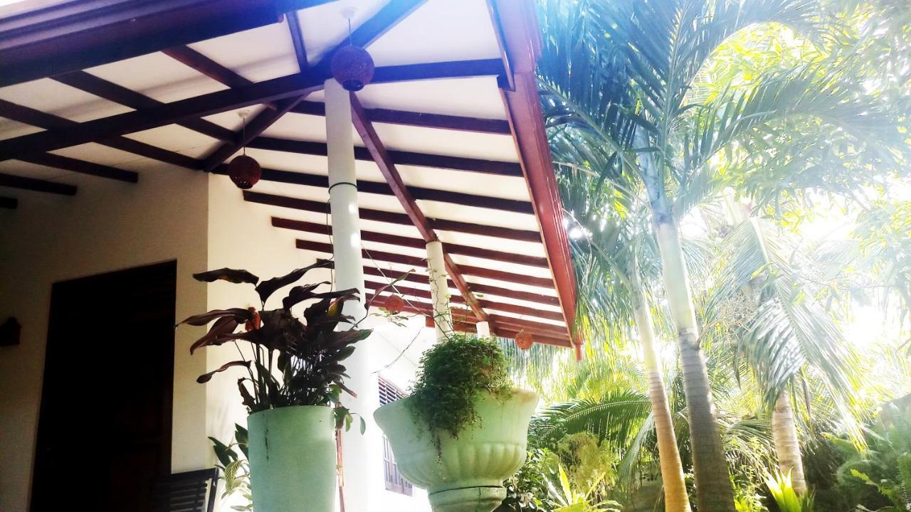 Eagle Homestay Tangalle Exterior photo