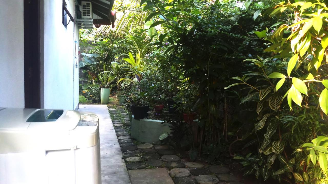 Eagle Homestay Tangalle Exterior photo